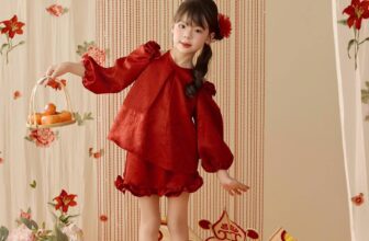 [🆕🇻🇳] P’ti Chou – Thời trang thiết kế dành cho trẻ em 😎❤️️⭐️ Đầu lòng 2 ả tố nga…Set Đào Đông mix tất ren và giày búp bê xinh các mẹ nha, tính ứng dụng rất cao, không phải chỉ mặc mỗi mùa lễ hội ♡
, shares-0✔️ , likes-8❤️️ , date-2025-01-15 20:50:13🇻🇳🇻🇳🇻🇳📰🆕