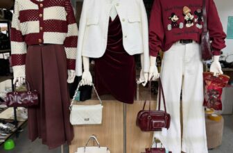 [???] Bcloud – Quần áo giày dép túi xách thời trang  ? Top1Fashion ?  Rinh kẻo hết chị em ơi
Xin mời chị em shopping nào
Có sẵn tại tại các chi nhánh BCLOUD
#BCLOUD
Add 1 : 158 Bà Triệu – Đồng Hới – Quảng Bình
Add 2 : 24 , shares-0✔️ , likes-7❤️️ , date-2025-01-15 20:52:37????????