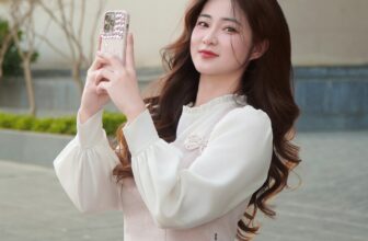 [🆕🇻🇳] JM – thương hiệu thời trang JM DRESS DESIGN 👕 Top1Fashion 👗  𝐅𝐄𝐄𝐃𝐁𝐀𝐂𝐊 𝐅𝐑𝐎𝐌 𝐎𝐔𝐑 𝐋𝐀𝐃𝐘Giao Hoà là sự kết hợp tinh tế giữa văn hóa Á Đông và thời trang hiện đại, tôn vinh vẻ đẹp truyền thống qua từng chi tiết may đo., shares-1✔️ , likes-17❤️️ , date-2025-01-18 16:00:11🇻🇳🇻🇳🇻🇳📰🆕