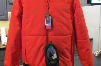 [???] Ziin Store – Hàng Hiệu Xuất Dư  ? Top1Fashion ?  Em còn mỗi mẫu 1c . SALE giá tốt cho các AnhVANS-  thương hiệu Mỹ cực kì CHẤT LƯỢNG về cả vải lẫn đường may
#sizeM ( 72-80kg)
, shares-0✔️ , likes-0❤️️ , date-2025-01-24 22:37:45????????