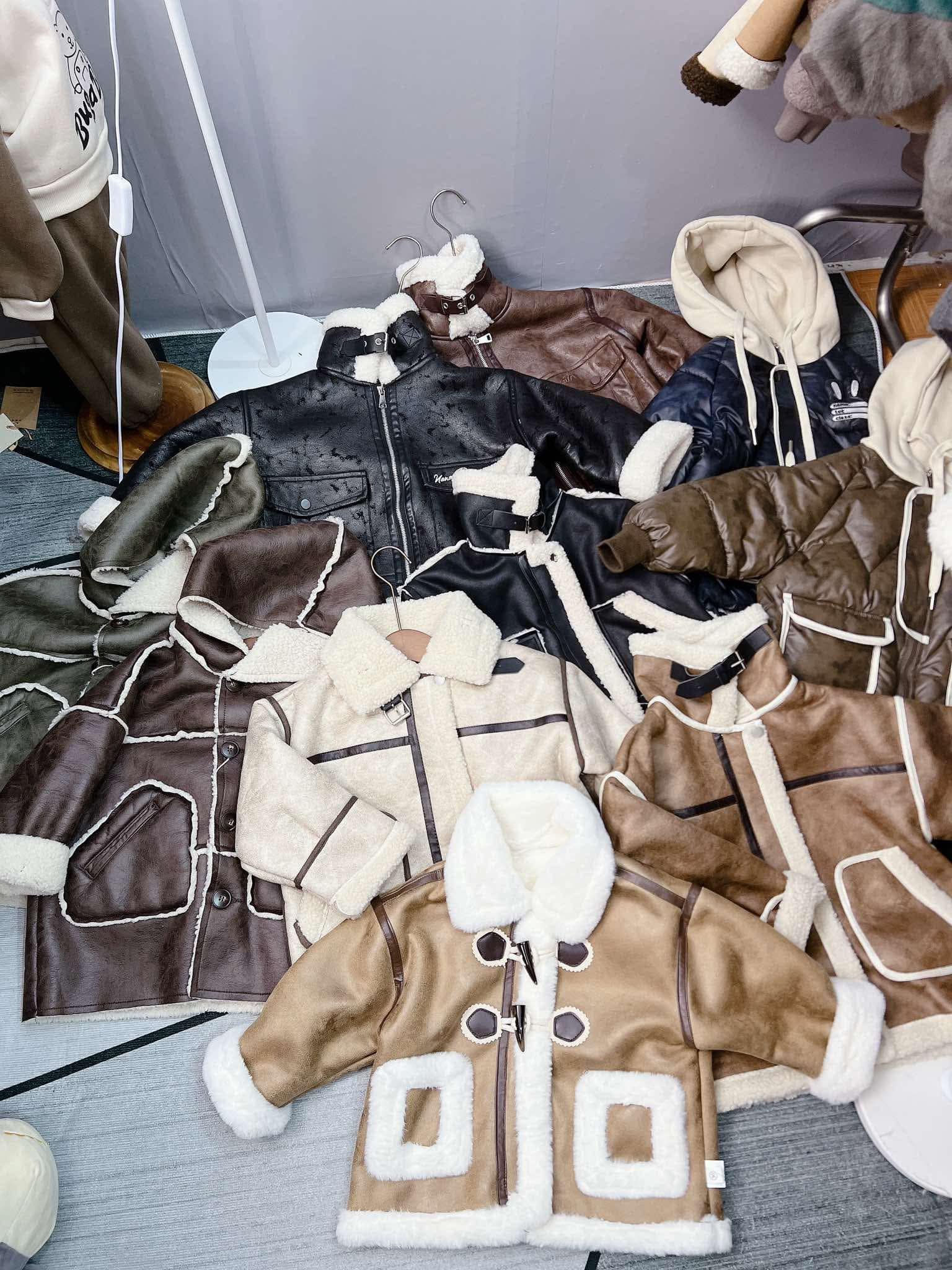 [🆕🇻🇳] Gạo Baby – Chuyên QC Cho Bé 🧑‍🧒❤️️👶⭐️ Tặng hết chỗ da lộn Vip này
Bác nào gần qua ngay 363 Quang Trung Hà Đông nha
Đang Xả rẻ lắm ạ đồng giá 1-200k
, shares-0✔️ , likes-4❤️️ , date-2025-01-16 02:20:25🇻🇳🇻🇳🇻🇳📰🆕