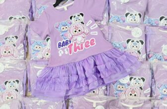 [🆕🇻🇳] Mermaid Kids  (Nàng tiên cá nhỏ)- Thời trang cao cấp cho bé 🧑‍🧒❤️️👶⭐️ Bé Ba tím quá đẹp đi mom ơi
Chất tăm mềm siêu mát – bé mặc yêu lắm
Hình in bé ba 1000% siêu hot hit luôn
Đã thế còn thiết kế kết hợp tơ “ có lót” siêu mát
, shares-0✔️ , likes-0❤️️ , date-2025-01-16 17:14:46🇻🇳🇻🇳🇻🇳📰🆕