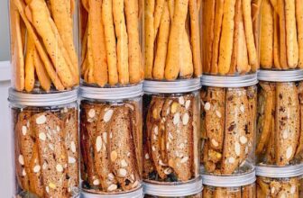 [🆕🇻🇳] Jasmine-tiệm bánh nhỏ xinh chuyên bánh mì, bánh kem Whipping chất lượng cao 🍔 Top1Food  🍜  Tầm này là bánh kẹo luôn lên sẵn liên tục kịp giao khách nhen, cứ ib số lượng là J giao ngay cho mình ạ.Các loại bánh khô này cả nhà thoải mái mua trữ T , shares-0✔️ , likes-0❤️️ , date-2025-01-15 23:38:42🇻🇳🇻🇳🇻🇳📰🆕