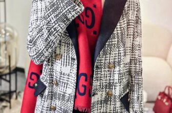 [🆕🇻🇳] H’allure – “If you’re an open book, there’s no allure.” – Alexander McQueen 👕 Top1Fashion 👗  𝐖𝐑𝐀𝐏𝐏𝐄𝐃 𝐈𝐍 𝐒𝐎𝐏𝐇𝐈𝐒𝐓𝐈𝐂𝐀𝐓𝐈𝐎𝐍From cool mornings to crisp evenings, long coats bring effortless elegance to every moment of your day.Inbox để được tư vấn , shares-0✔️ , likes-13❤️️ , date-2025-01-18 23:04:08🇻🇳🇻🇳🇻🇳📰🆕