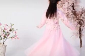 [🆕🇻🇳] AVATA – đầm công chúa bé gái 🧑‍🧒❤️️👶⭐️ #Muốn_ăn_gạo_thì_trồng_lúa
#Muốn_làm_Công_chúa_thì_ghé_shop_em
HÀNG THIẾT KẾ CAO CẤP VÁY CỔ TRANG CHO BÉ
TẶNG KÈM NƠ TÓC CHO BÉ
đủ size 8-50kg
Được thiết , shares-0✔️ , likes-0❤️️ , date-2025-01-16 01:35:07🇻🇳🇻🇳🇻🇳📰🆕