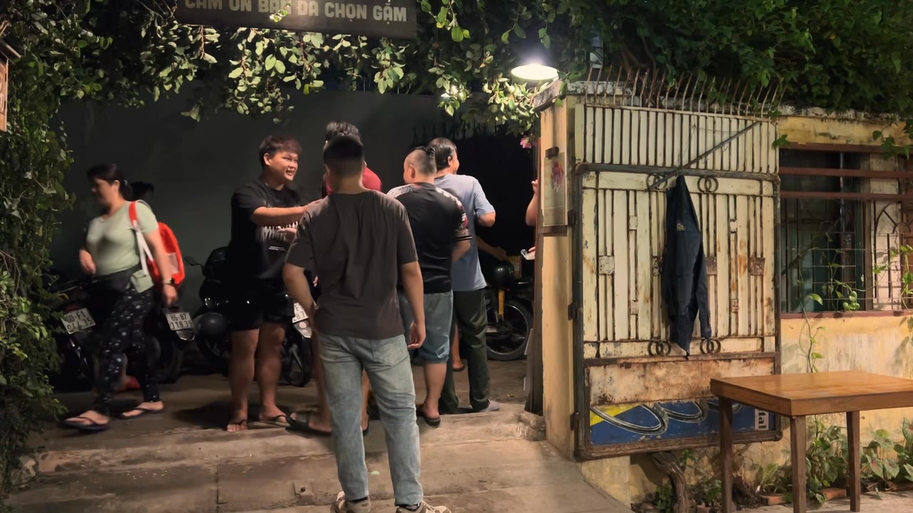 [🆕🇻🇳] Tiệm ăn Gặm – Chân gà muối sả ớt 🍔 Top1Food  🍜 Tối nay, ngồi tổng kết lại một năm 2024, mình thấy lòng mình lại dâng lên bao nhiêu cảm xúc khó tả. Một năm qua, thật sự có quá nhiều khoảnh khắc đẹp đáng  , shares-0✔️ , likes-19❤️️ , date-2025-01-19 09:05:14🇻🇳🇻🇳🇻🇳📰🆕