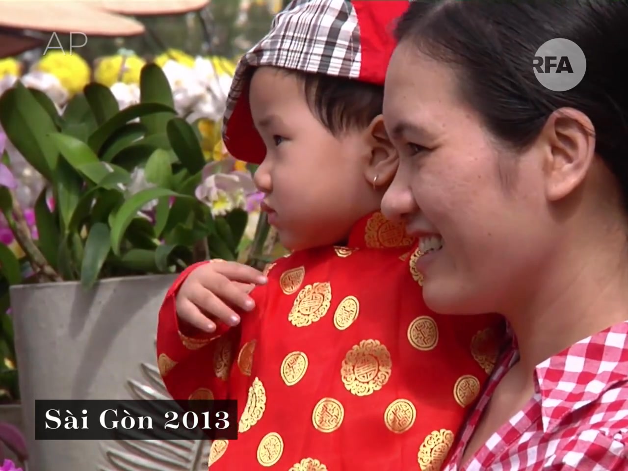 [☕️🇻🇳] Mê Linh Coffee Garden 🥤 Top1Coffee ☕️ Thì ra, để làm nên một ly cà phê thơm ngon đúng chuẩn lại cần nhiều bước và công sức của nông dân đến vậy 
Thì ra cây cà phê trô , shares-3✔️ , likes-35❤️️ , date-2025-01-15 22:35:33🇻🇳🇻🇳🇻🇳📰🆕