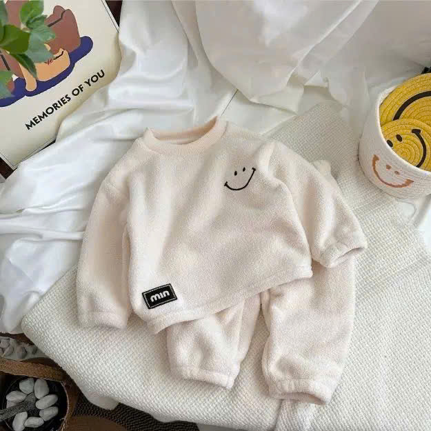 [🆕🇻🇳]  Trinh Kids – Thời Trang Trẻ Em Cao Cấp 🧑‍🧒❤️️👶⭐️ • #Sắm đồ xinh cùng bé yêu – Set siêu cute chỉ #115k/ bộ •
Chất Lông mềm mịn, không đổ lông, nhẹ mà siêu ấmEm miễn ship từ 2 bộ – Ba mẹ đượ , shares-0✔️ , likes-3❤️️ , date-2025-01-18 05:10:33🇻🇳🇻🇳🇻🇳📰🆕