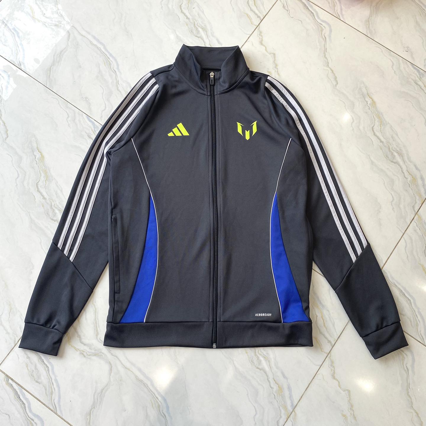 [🆕🇻🇳] Mibebe – Chuyên thời trang nữ nhập trực tiếp từ Hàn Quốc và Hong Kong 👕 Top1Fashion 👗  TRẺ TRUNG NĂNG ĐỘNG 
Set đồ xinh dành cho các chị iu xuống phố  Sự kết hợp tinh tế giữa sự trẻ trung và thanh lịch, tạo nên một phong cách thoải mái nhưng  , shares-0✔️ , likes-5❤️️ , date-2025-01-23 23:44:36🇻🇳🇻🇳🇻🇳📰🆕