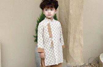 [🆕🇻🇳] KAKUMMI là thương hiệu VN hàng đầu thiết kế & sản xuất áo thời trang cho bé 😎❤️️⭐️ Khởi đầu xuân mới lòng phơi phới
Ngập tràn phúc lộc khắp muôn phương.Ảnh và sản phẩm được thực hiện và thiết kế bởi KakummiThông tin liên hệ:
Shopee:  , shares-0✔️ , likes-12❤️️ , date-2025-01-18 22:00:04🇻🇳🇻🇳🇻🇳📰🆕