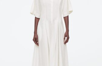 [???] V.I.C – XUẤT KHẨU – Hàng xuất khẩu có sẵn ? Top1Fashion ?  C.O.S WHITE MIDI DRESSThực hiện trên tinh thần mới, lấy cảm hứng giản lược làm cốt lõi. C.o.s gói gọn sự nữ tính và nhẹ nhàng trên gam màu trắng bản nguy , shares-0✔️ , likes-0❤️️ , date-2025-01-21 19:40:06????????