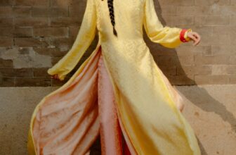 [🆕🇻🇳] Huong Boutique – Định hướng phong cách thời trang 👕 Top1Fashion 👗  𝐇𝐔𝐎𝐍𝐆 𝐱 𝐓𝐫𝐚̂𝐦 𝐍𝐠𝐨̂ | 𝐃𝐮𝐲𝐞̂𝐧 𝐝𝐚́𝐧𝐠, 𝐭𝐡𝐮̛𝐨̛́𝐭 𝐭𝐡𝐚 𝐭𝐫𝐨𝐧𝐠 𝐭𝐚̀ 𝐚́𝐨 𝐝𝐚̀𝐢 𝐭𝐫𝐮𝐲𝐞̂̀𝐧 𝐭𝐡𝐨̂́𝐧𝐠Duyên dáng, nhẹ nhàng mà vẫn nổi bật – nàng thơ Trâm Ngô thật rực rỡ , shares-4✔️ , likes-56❤️️ , date-2025-01-20 21:14:32🇻🇳🇻🇳🇻🇳📰🆕