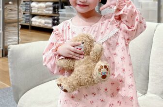 [🆕🇻🇳] ULACHOI’S OFFICIAL STORE – “ĐẸP VÀ CHẤT” 😎❤️️⭐️  Dreamy SetChất nhung mềm mại, êm ái, giữ ấm tuyệt đối cho bé yêu trong mùa lạnh.
Họa tiết hoa nhí tinh tế, đáng yêMẹ ơi, số lượng có hạn, đừng để lỡ , shares-0✔️ , likes-1❤️️ , date-2025-01-24 18:00:10🇻🇳🇻🇳🇻🇳📰🆕