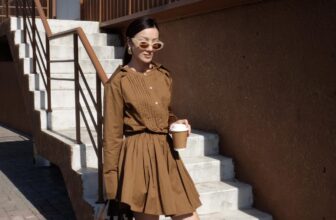 [???] SY STORE – Cửa hàng quần áo ? Top1Fashion ?  Giai điệu thời trang giữa lòng thành phố hiện đại, xuất hiện như những nốt nhạc thanh tao trong bản giao hưởng thời trang.
Thiết kế với 2 gam màu #Nâu #Trắ , shares-4✔️ , likes-17❤️️ , date-2025-01-21 18:02:11????????