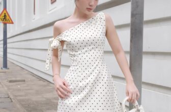 [🆕🇻🇳] Ceci Cela – Born to give you a dose of Feminine 👕 Top1Fashion 👗   Tết này, hãy khác biệt với Jose Dress – Bi, chiếc đầm mang vẻ đẹp thanh lịch và quyến rũ. Thiết kế độc đáo với một bên xoắn vai tinh tế, một bên cột lệch  , shares-1✔️ , likes-2❤️️ , date-2025-01-21 04:10:58🇻🇳🇻🇳🇻🇳📰🆕