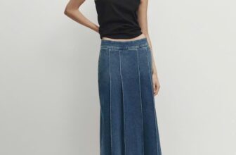 [???] Moon House Shop vnxk – 128/25 Lê Đức Thọ p6 Q. gò vấp HCM ? Top1Fashion ?  Chân váy Mass***  nay về hàng rồi, nhìn sơ thôi đã thấy xịn đẹp đỉnh rồi, chất jean của nó mướt xịn lắm nhá,em sờ nó mãi luôn ạ.
Full tag mạc bao hàng luôn , shares-0✔️ , likes-0❤️️ , date-2025-01-20 21:22:52????????