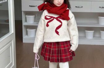 [🆕🇻🇳] NHI CHAN  (Kid Clothings) – Chuyên quần áo bé gái Quảng Châu cao cấp 🧑‍🧒❤️️👶⭐️ Mẫu đỏ mặc tết bên e vẫn còn nhiều size 100,110 các mẹ tranh thủ vợt đi ạ. Bên e vẫn nhận ship nội thành Hà Nội nha
, shares-0✔️ , likes-0❤️️ , date-2025-01-25 18:52:10🇻🇳🇻🇳🇻🇳📰🆕