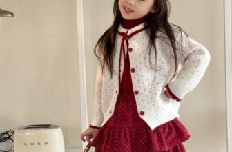 [🆕🇻🇳] NHI CHAN  (Kid Clothings) – Chuyên quần áo bé gái Quảng Châu cao cấp 🧑‍🧒❤️️👶⭐️ E sẵn size 100 các mẫu dưới đây. Mẹ nào chưa kịp mua đồ cho con diện tết thì chốt sớm nhé ạ
, shares-1✔️ , likes-0❤️️ , date-2025-01-21 18:39:46🇻🇳🇻🇳🇻🇳📰🆕