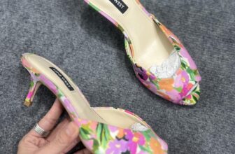 [🆕🇻🇳] Moon Moon Shop Giày VNXK – Bốt Big Size Giày Xuất Xịn – Giày Lạ VNXK 👕 Top1Fashion 👗  Xuất Mỹ
Sz 5.5 cho chân 35.5-36
Giá #350k
, shares-0✔️ , likes-16❤️️ , date-2025-01-24 02:35:58🇻🇳🇻🇳🇻🇳📰🆕