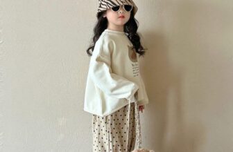 [🆕🇻🇳]  Mây Gió Closet Kids – Quần áo ,phụ kiện,giày dép cho em bé 🧑‍🧒❤️️👶⭐️ Order nhầm size 140 e sale 330k/set ạ
, shares-0✔️ , likes-2❤️️ , date-2025-01-23 01:02:35🇻🇳🇻🇳🇻🇳📰🆕