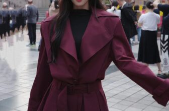 [???] Reina – Thiết kế & Thời trang  ? Top1Fashion ?  𝐀𝐥𝐜𝐞𝐬𝐭𝐞 𝐁𝐞𝐥𝐭𝐞𝐝 𝐏𝐥𝐞𝐚𝐭𝐞𝐝 𝐒𝐡𝐞𝐥𝐥 𝐒𝐡𝐨𝐫𝐭 𝐓𝐫𝐞𝐧𝐜𝐡 𝐂𝐨𝐚𝐭
Tổng thể được tính toán tỷ lệ hình khối cân đối, vững chãi cộng hưởng với chi tiết ve cổ oversized phá các , shares-0✔️ , likes-4❤️️ , date-2025-01-22 16:52:57????????