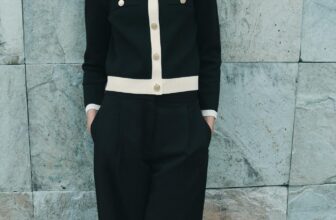 [???] V.I.C – XUẤT KHẨU – Hàng xuất khẩu có sẵn ? Top1Fashion ?  KNIT CARDIGAN WITH GOLDEN BUTTONSMột thiết kế xịn đét mới nhất đến từ Za.ra. Cao cấp từ kiểu dáng tới chất liệu.—
Hàng xuất khẩu có sẵn.
—
CONTACT  , shares-0✔️ , likes-0❤️️ , date-2025-01-24 21:00:07????????