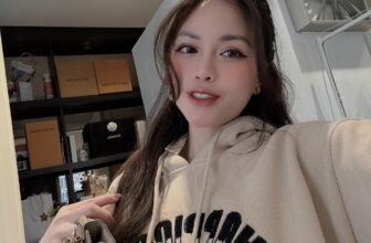 [🆕🇻🇳] June Shop – Nhà phân phối đồ may mặc 👕 Top1Fashion 👗  Lạnh thi Têt cư set thoiiii
Tiện đẹp ấm xịn xò. Thật ra những ngày cận Tết nay mặc cũng xinh chạy đi chạy lại tiện  Em sẵnnnn set nay mũ bên trong lót lông , shares-0✔️ , likes-18❤️️ , date-2025-01-23 21:18:07🇻🇳🇻🇳🇻🇳📰🆕