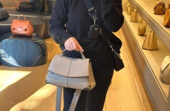 [🆕🇻🇳] Wellcome to CHIC HOUSE by CHIC VNXK 👕 Top1Fashion 👗  𝑷0𝑳𝑬̀𝑵€ 𝑴0𝑲𝑲𝑰 TAUPE mẫu mới nhất, xa xỉ nhất, xịn sò vô cùng và cũng là mẫu đắt đỏ nhất của nhà P0LÈN€ ạ! Với lớp da của túi này gấp đôi các túi khác do th , shares-0✔️ , likes-0❤️️ , date-2025-01-24 15:15:19🇻🇳🇻🇳🇻🇳📰🆕