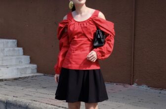 [???] SY STORE – Cửa hàng quần áo ? Top1Fashion ?  Hòa mình vào không khí rực rỡ của mùa lễ hội, sắc #Đỏ và #Trắng với thiết kế áo hở vai kết hợp tay phồng ấn tượng. Phần chân váy xòe nhẹ nhàng tạo sự uyển  , shares-1✔️ , likes-12❤️️ , date-2025-01-25 03:05:26????????