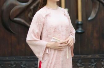 [🆕🇻🇳] 2Fleurs – You can have anything you want if you dress for it 👕 Top1Fashion 👗  𝟐𝐅𝐋𝐄𝐔𝐑𝐒 𝐅𝐄𝐄𝐃𝐁𝐀𝐂𝐊Nếu nàng đang phân vân không biết lựa chọn outfit mặc Tết trẻ trung, hiện đại mà vẫn giữ được nét truyền thống thì 2Fleurs nghĩ  áo dài N , shares-0✔️ , likes-7❤️️ , date-2025-01-22 23:28:04🇻🇳🇻🇳🇻🇳📰🆕