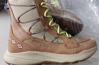 [???] Giày xuất khẩu, giày trẻ em xuất khẩu, giày xuất khẩu nam nữ  ? Top1Fashion ?  Giày đi tuyết ấm chân
Size 39
Lót nỉ ấm chân
Hàng sample, giày nhẹ hều, êm chân
Có chống thấm nước, đế chống trơn trượt cực tốt
, shares-0✔️ , likes-0❤️️ , date-2025-01-24 18:39:42????????