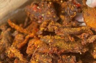 [🆕🇻🇳] Sỉ Lẻ Ăn Vặt Mẹ NaNam – Chuyên sỉ lẻ hơn 1000 món đặc sản vùng miền & ăn vặt hot hit 🍔 Top1Food  🍜 𝐊𝐇𝐎̂ 𝐁𝐎̀ 𝐕𝐔̣𝐍
7X/300gr
EM VỀ VỤN SIZE VIP nhé khách
– Vụn bò khô mà ko vụn tý nào
– Bò vụn là do quá trình sản xuất khô bò miếng bị rời ra từ miếng lớn , shares-0✔️ , likes-0❤️️ , date-2025-01-25 15:40:07🇻🇳🇻🇳🇻🇳📰🆕