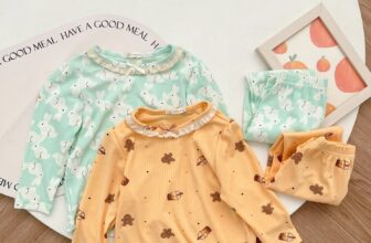 [🆕🇻🇳]  MiniumBaby – thương hiệu thời trang thiết kế chất lượng cao dành cho trẻ em 🧑‍🧒❤️️👶⭐️ XINH HƠN MỖI NGÀY
Nổi bật với thiết kế cổ bèo duyên dáng, nơ xinh tạo điểm nhấn, cùng họa tiết hoa nhí thanh lịch. Chất liệu cotton mềm mại, thoáng mát, an , shares-1✔️ , likes-2❤️️ , date-2025-01-24 16:30:04🇻🇳🇻🇳🇻🇳📰🆕