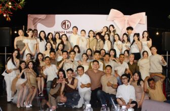 [🆕🇻🇳] Minh Minh Nguyen (Minh Minh Shop vnxk) 👕 Top1Fashion 👗   𝐘𝐄𝐀𝐑-𝐄𝐍𝐃 𝐏𝐀𝐑𝐓𝐘 𝐌𝐈𝐍𝐇 𝐌𝐈𝐍𝐇 𝟐𝟎𝟐𝟒Lại một năm trôi qua cùng team Minh Minh, cảm ơn chúng ta đã luôn sát cánh và đồng hành cùng nhau, nhờ Facebook lưu lại những khoảnh khắc đẹp này nha  WE LOVE YOU!!!
, shares-1✔️ , likes-201❤️️ , date-2025-01-27 18:43:54🇻🇳🇻🇳🇻🇳📰🆕