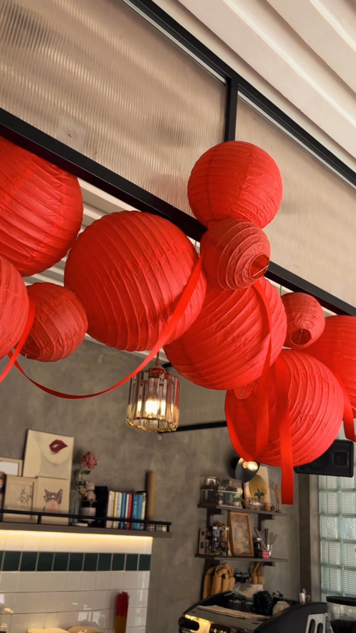 [☕️🇻🇳] Le Petit Cafe’ 🥤 Top1Coffee ☕️ Tết bình an———————————
BỌN MÌNH CÓ SHIP TẬN NƠI NHA
available on Grabfood and Vill
LE PETIT CONCEPT  , shares-0✔️ , likes-2❤️️ , date-2025-01-26 17:17:26🇻🇳🇻🇳🇻🇳📰🆕