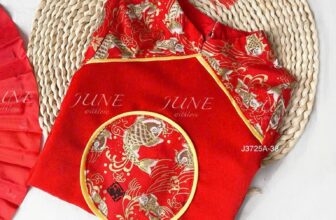 [🆕🇻🇳]  Big Baby Shop – Chuyên bán sỉ và lẻ hàng body suit, sơ sinh, trẻ em 🧑‍🧒❤️️👶⭐️ Tone màu của Tết Sẵn shop ạ
Hoạ tiết cá chép nhũ vàng sang xịn vô cùng
Chất liệu thô lụa in nhũ cùng taffta lụa vân gỗ mềm đẹp xịn lắm ạ
, shares-0✔️ , likes-1❤️️ , date-2025-01-27 15:18:55🇻🇳🇻🇳🇻🇳📰🆕