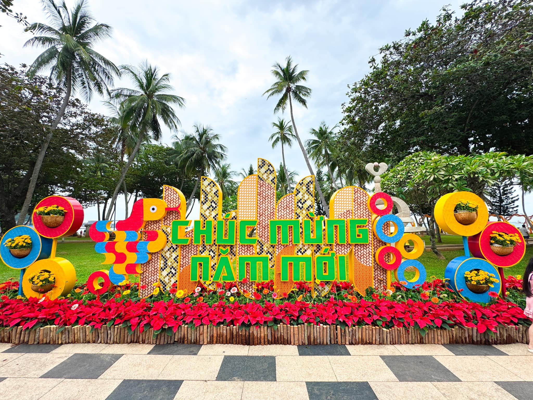 [🆕🇻🇳] Lẩu Tôm 5 Ri Chi Nhánh Vũng Tàu 🍔 Top1Food  🍜  “BÉ NA” VŨNG TÀU ĐÂY RỒI – CHÀO ĐÓN CẢ NHÀ VUI XUÂN!

 “Em bé Na” nào cũng được chau chuốt tỉ mỉ hết, lên hình nổi bật và xinh lung linh luôn!

 Tết này,  , shares-30✔️ , likes-17❤️️ , date-2025-01-23 17:52:09🇻🇳🇻🇳🇻🇳📰🆕