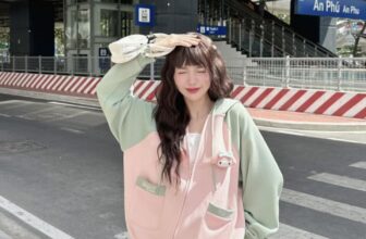 [🆕🇻🇳] BIBOO CLOTHING – Cửa hàng quần áo 👕 Top1Fashion 👗  𝐍𝐄𝐖 𝐀𝐑𝐑𝐈𝐕𝐀𝐋CUTE AND COZY ZIP-UP HOODIE ALERT!
Những chiếc hoodie zip với tone màu kẹo ngọt được đính kèm charm gấu bông xinh xắn sẽ là điểm nhấn giúp tă , shares-0✔️ , likes-5❤️️ , date-2025-01-27 02:37:25🇻🇳🇻🇳🇻🇳📰🆕