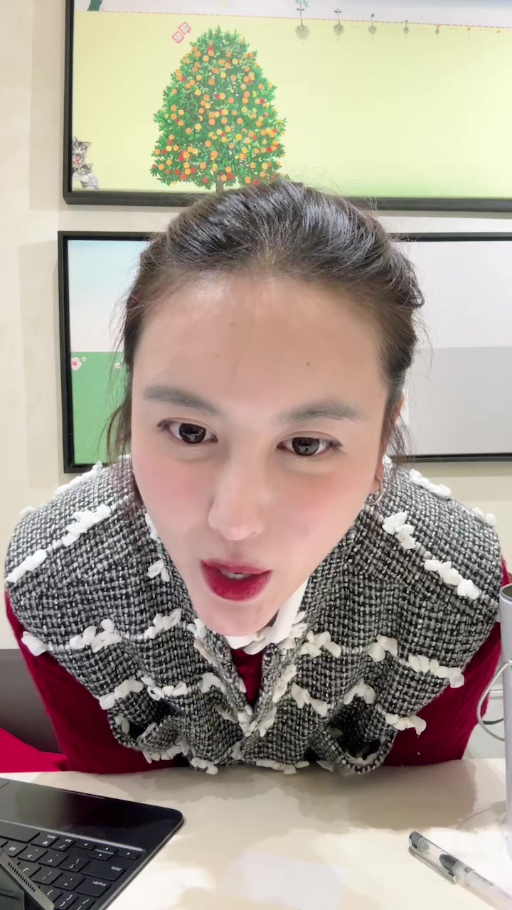 [🆕🇻🇳] 𝐌𝐚𝐢𝐬𝐨𝐧 𝐋𝐞𝐞𝐧𝐚𝐚 👕 Top1Fashion 👗  Livestream kết thúc năm hihi
, shares-0✔️ , likes-96❤️️ , date-2025-01-26 22:00:22🇻🇳🇻🇳🇻🇳📰🆕