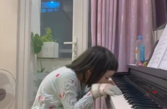 [🆕🇻🇳] Su Béo – Thời trang thiết kế cho bé yêu – Designs for our loves ♥ 🧑‍🧒❤️️👶⭐️ 𝐍𝐡𝐮̛̃𝐧𝐠 𝐜𝐨̂ 𝐧𝐚̀𝐧𝐠 𝐭𝐡𝐮̛ 𝐠𝐢𝐚̃𝐧
Năm nay thợ muốn may tới tết luôn nên giờ cận tết lại Restock thêm mấy mã đủ size.
Cô cần mua thêm gì thì nhắn tiệm nhen!
Hôn , shares-0✔️ , likes-44❤️️ , date-2025-01-26 19:11:54🇻🇳🇻🇳🇻🇳📰🆕