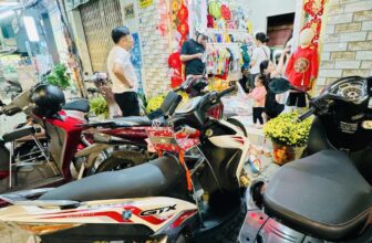 [🆕🇻🇳]  Door to door – Chuyên quần áo, giày dép và phụ kiện cho bé 😎❤️️⭐️ SHOP MỞ CỬA HOẠT ĐỘNG ĐẾN HẾT NGÀY 29 ÂM LỊCH!!!
Mẹ nào ở HCM chưa kịp sắm sửa cho bé thì tranh thủ ghé em nhé vì đồ đẹp em còn nhiều lắm ạ.
Mẫu đẹp, giá s , shares-0✔️ , likes-3❤️️ , date-2025-01-27 19:11:54🇻🇳🇻🇳🇻🇳📰🆕