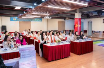 Hương Anh Fitness & Yoga  🧘Top1Yoga🧘   KHAI GIẢNG khóa đào tạo HLV Yoga 200h quốc tế K117-K118: Mở ra cánh cửa trở thành HLV Yoga chuyên nghiệpChúc mừng các bạn h… , shares-3✔️ , likes-43❤️️ , date-2024-12-31 16:49:58🇻🇳🇻🇳🇻🇳📰🆕