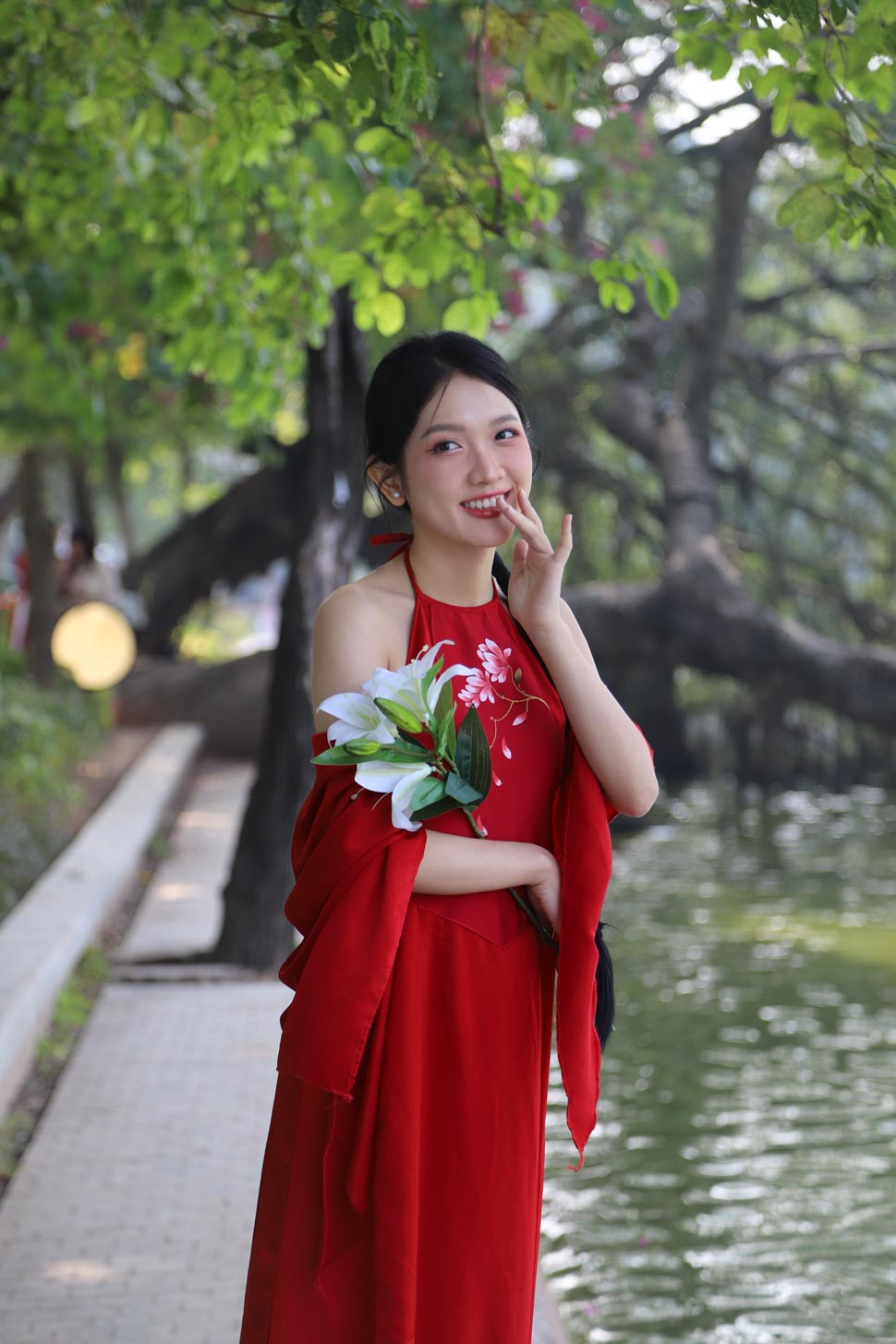 [🆕🇻🇳] Khám phá 10 địa điểm chụp ảnh Tết với cổ phục siêu đẹp tại Hà Nội năm 2025