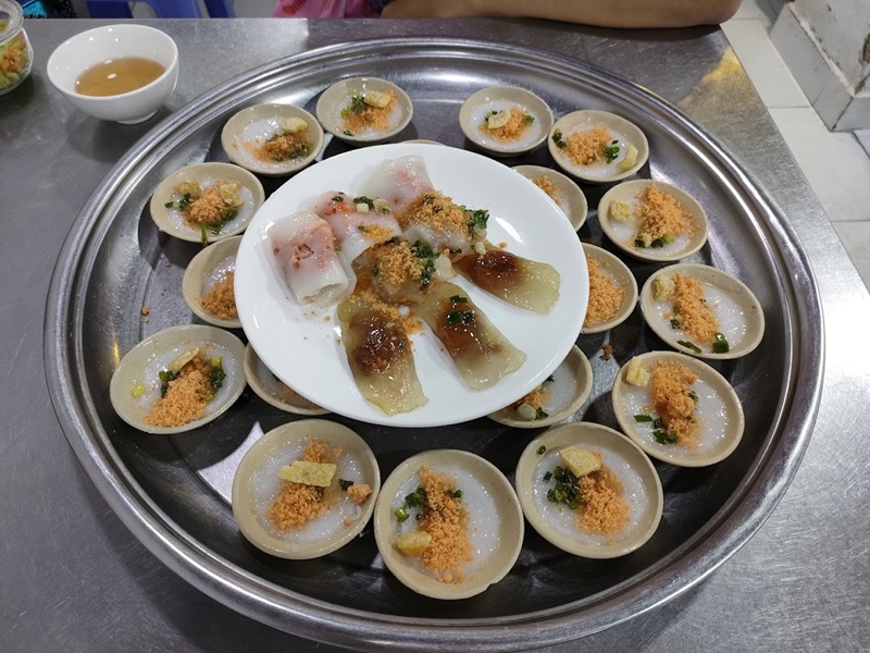 Quán ăn vặt ở Quận 1 Sài Gòn. Quán ăn vặt bình dân tại Sài Gòn