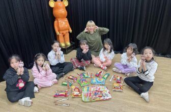 [🆕🇻🇳] Tuệ Linh (Lyn C Shop) – Đào tạo tài năng nhí – Bầu Show sự kiện 😎❤️️⭐️ Top1Kids 😎❤️️⭐️ Thiếu 3 e bé xinh yêu bị ốm là đủ quân số lớp ngoan xinh yêu này ạTrộm vía Tết xong năng lượng hơn nhiều, đủ thứ chuyện trên … , shares-0✔️ , likes-20❤️️ , date-2025-02-08 03:56:57🇻🇳🇻🇳🇻🇳📰🆕