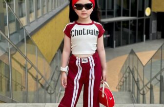 [🆕🇻🇳] Váy Tutu – Chuyên thời trang trẻ em 🧑‍🧒❤️️👶⭐️ Thỏ lên ảnh rồi ạSét bộ đang hot hít e có cả mẹ và bé ạ?  Outfit năng động, cá tính, về đội e ngay luôn các ty ơiiiHàng thiết kế chuẩn from  , chất đẹ , shares-0✔️ , likes-4❤️️ , date-2025-02-27 20:19:16🇻🇳🇻🇳🇻🇳📰🆕