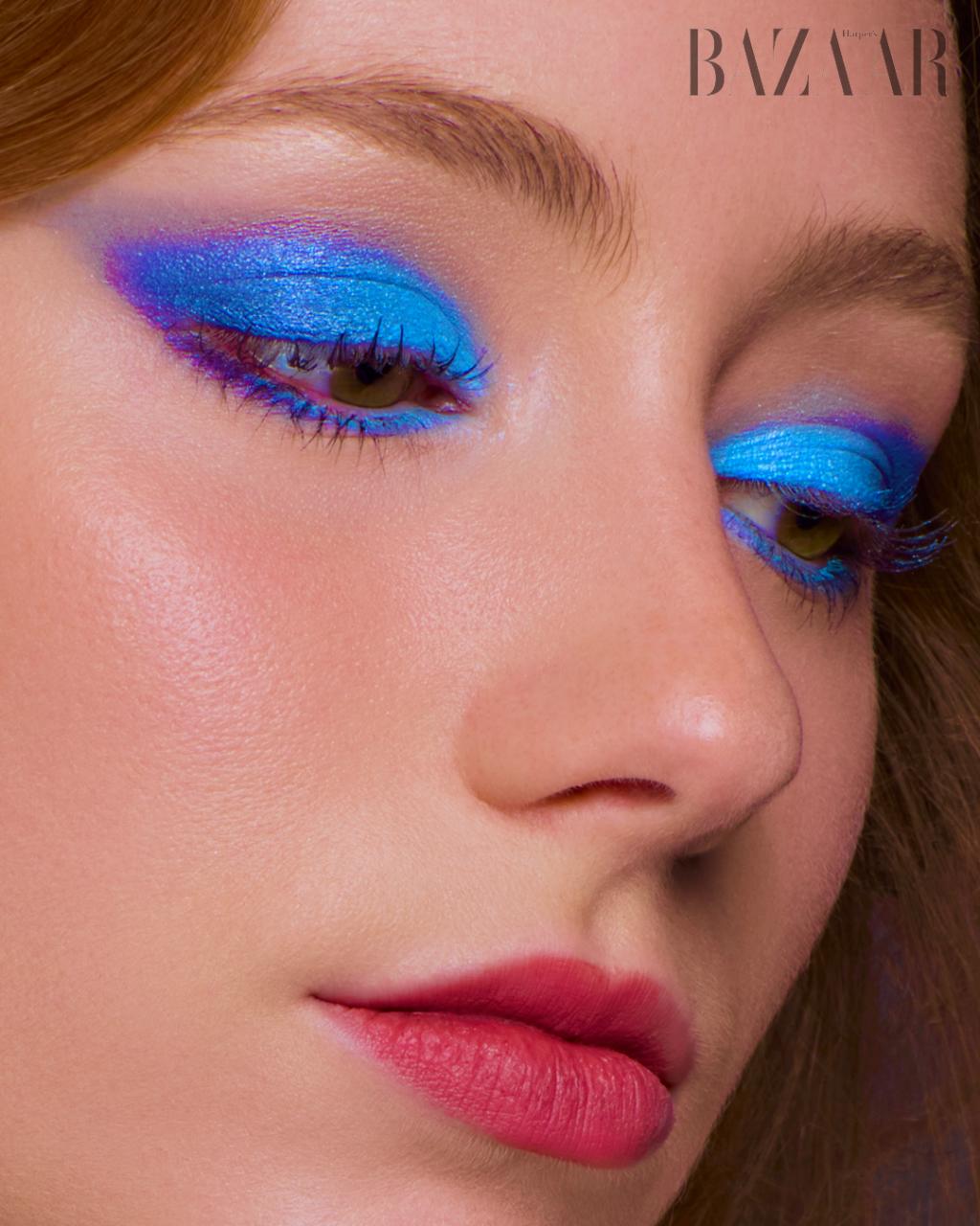 Trang điểm với màu xanh Neon Blue cùng người mẫu Clara Lope 1
