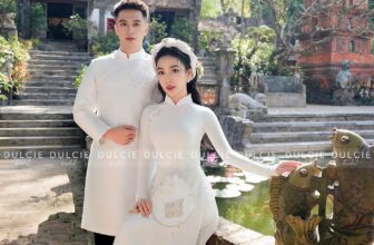[🆕🇻🇳] Dulcie Bridal – Cửa hàng váy cưới 🤵🏻 Top1Wedding 👰🏻  𝐂𝐚́𝐭 𝐇𝐨𝐚 – 𝐓𝐫𝐨𝐧𝐠 𝐭𝐫𝐞̉𝐨 𝐯𝐚̀ 𝐭𝐢𝐧𝐡 𝐤𝐡𝐨̂𝐢 𝐜𝐡𝐨 𝐧𝐠𝐚̀𝐲 𝐭𝐫𝐨̣𝐧𝐠 đ𝐚̣𝐢Nếu nàng đang tìm một thiết kế áo dài cưới tối giản hoạ tiết, không thích những hình ảnh rồng  , shares-0✔️ , likes-5❤️️ , date-2025-01-22 22:41:24🇻🇳🇻🇳🇻🇳📰🆕