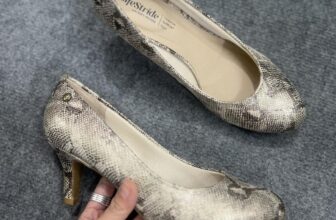 [🆕🇻🇳] Moon Moon Shop Giày VNXK – Bốt Big Size Giày Xuất Xịn – Giày Lạ VNXK 👕 Top1Fashion 👗  Rất êm ạ
Sz 36.5
, shares-0✔️ , likes-8❤️️ , date-2025-01-24 02:34:52🇻🇳🇻🇳🇻🇳📰🆕