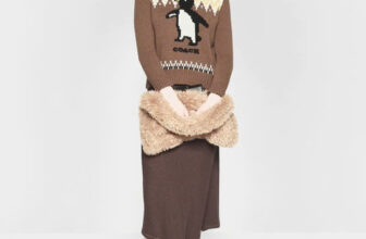 [???] Sai Gon Factory Outlet  ? Top1Fashion ?  𝐀́𝐨 𝐥𝐞𝐧 𝐂.𝐨.𝐚.𝐜𝐡Thêm nét vui tươi cho tủ đồ mùa đông của bạn với chiếc áo len đan có họa tiết chim cánh cụt vui tươi và họa tiết fair isle trên cổ. Áo cổ , shares-0✔️ , likes-0❤️️ , date-2025-02-02 16:00:01????????